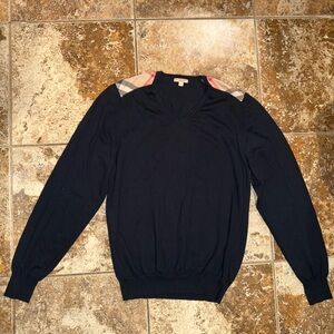 Burberry V-Neck Sweater Classic Check Pattern